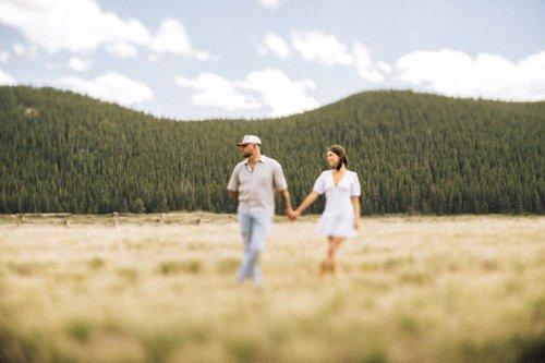 mobile - carousel-hero-element image-0